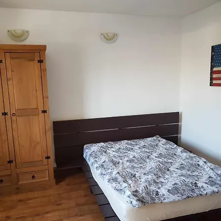 30 Apartment *