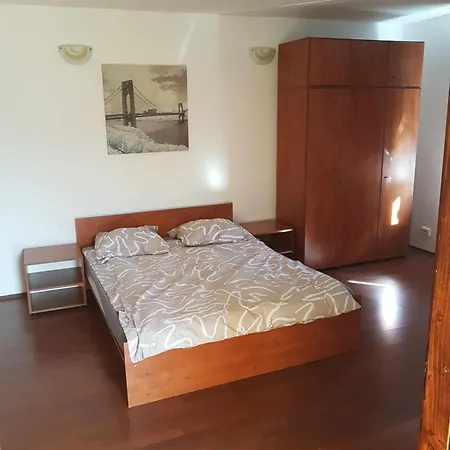 30 * Cluj-Napoca